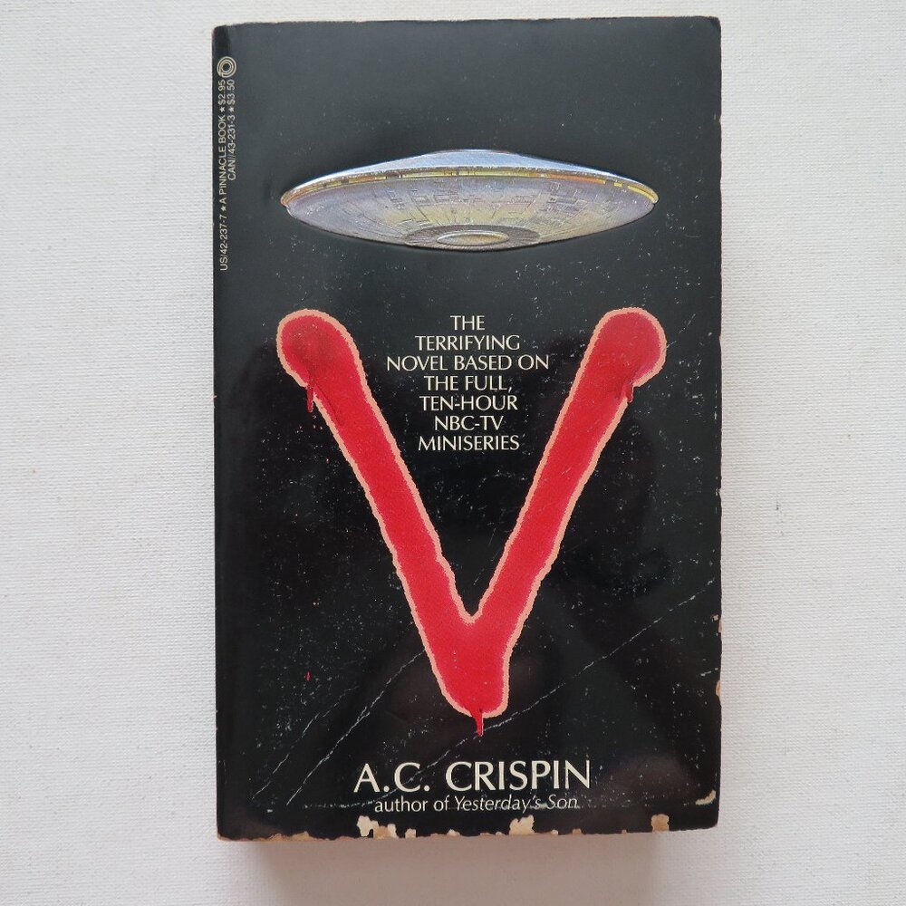 V by A.C. Crispin 1984 Miniseries Adaptation SciFi Paperback Novel 1st Printing